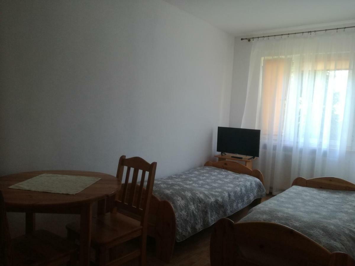 Chata Pod Roza Ledzin Exterior foto